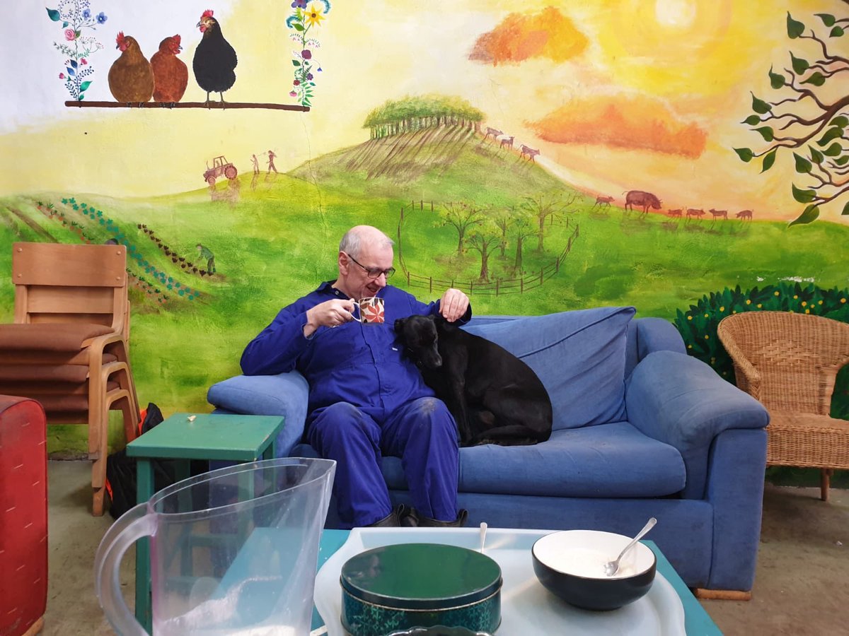 Jimmy having tea break with a friend