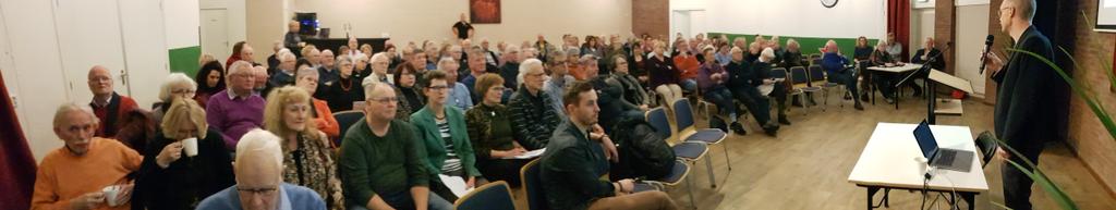 knarreprak's tweet photo. Bijna 160 mensen opkomst op ALV infoavond #knarrenhof Zwolle. #andrevaneijk hield namens de @Gemeente_Zwolle een goed verhaal over #deTippe. 25% cocreatie! Hulde @edanker @renedeheer #knarrenhof met haar 507 (!!!) ingeschreven huishoudens in Zwolle passen daar als een bus. https://t.co/hiv8i93Dgi