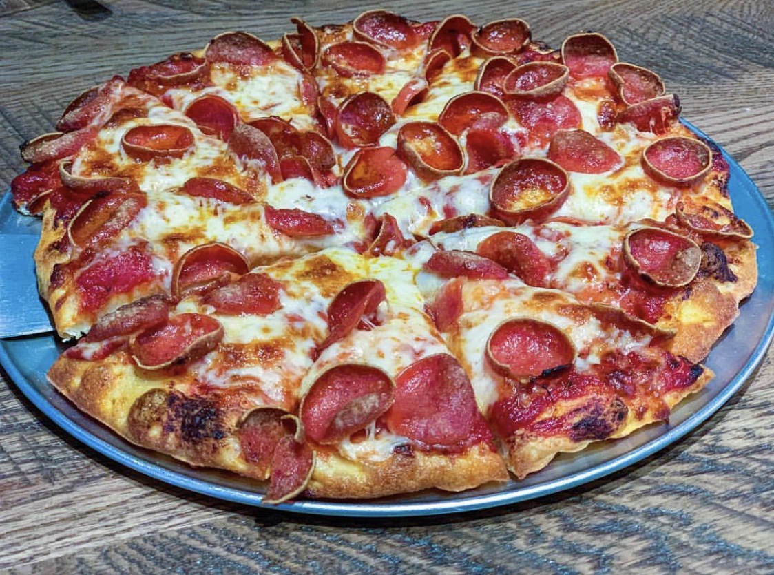 MountainMikes's tweet photo. Pizza perfection, and that moment just before you dig in.
📸 foodienursesonthefly
#mountainmikespizza #mountainmikes #pizzeria #pizzalover #meatlover #meatloverspizza #meatlovers #pepperoni #pepperonipizza #allmeatpizza #allmeatdiet #extrapepperoni https://t.co/tpZ1cJxAYD