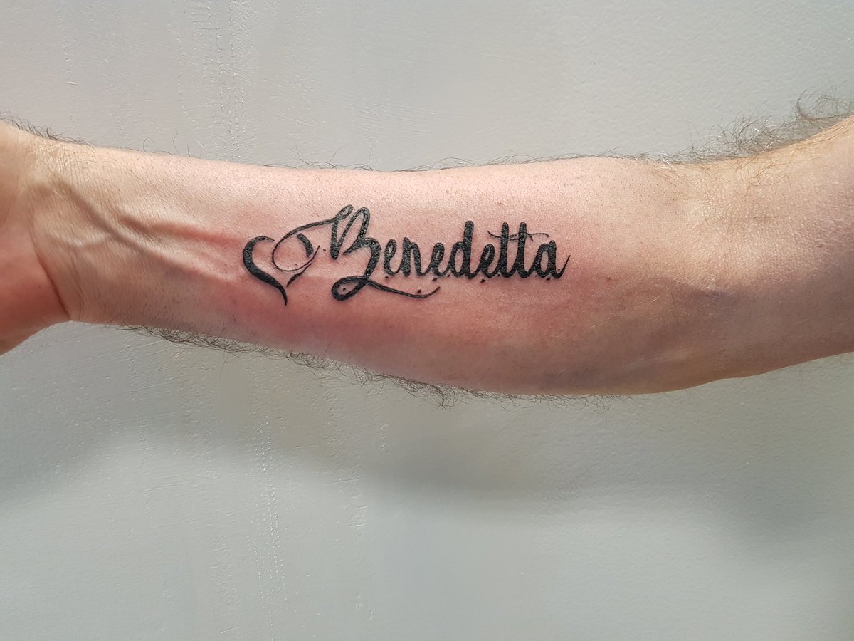 BMAXTATTOO1's tweet photo. 🦍B-MAX TATTOO🦍
           Benedetta
Artist :@bmax_artist 
X info: 340/4138180
🦍 bmax963@gmail.com 🦍
#tattoo #bmaxtattoo #reggioemiliatatuata #tattoomagazine #tattooartist #ilovemyjob #tattooed #arte #Instagram #worldfartist #inklife #italiantattooartist https://t.co/lPA8aslsBZ
