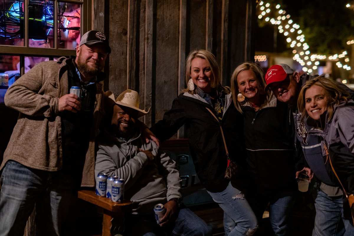 TheWesternFest's tweet photo. #tbt to all the fun we had Yr. 1 of #thewesternfestival! It was such a special weekend &amp; we loved sharing these fun moments with everyone who came out. We hope to see you all back in @LuckenbachTexas on June 12 &amp; 13! Tix: https://t.co/roT0W6vyXn https://t.co/xgZizIlKg9