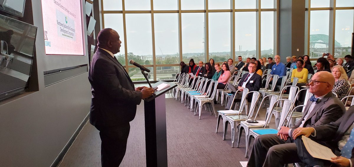 NwJaxCDC's tweet photo. So honored to celebrate 20 yrs of #LISCJacksonville as it invests &amp; transforms neighborhoods in the urban core. During #CommunityConversation, we shared details about our open-air market which will consist of neighborhood vendors &amp; business owners. #NJCDC #NorthwestJax https://t.co/O2I4x3h0eW