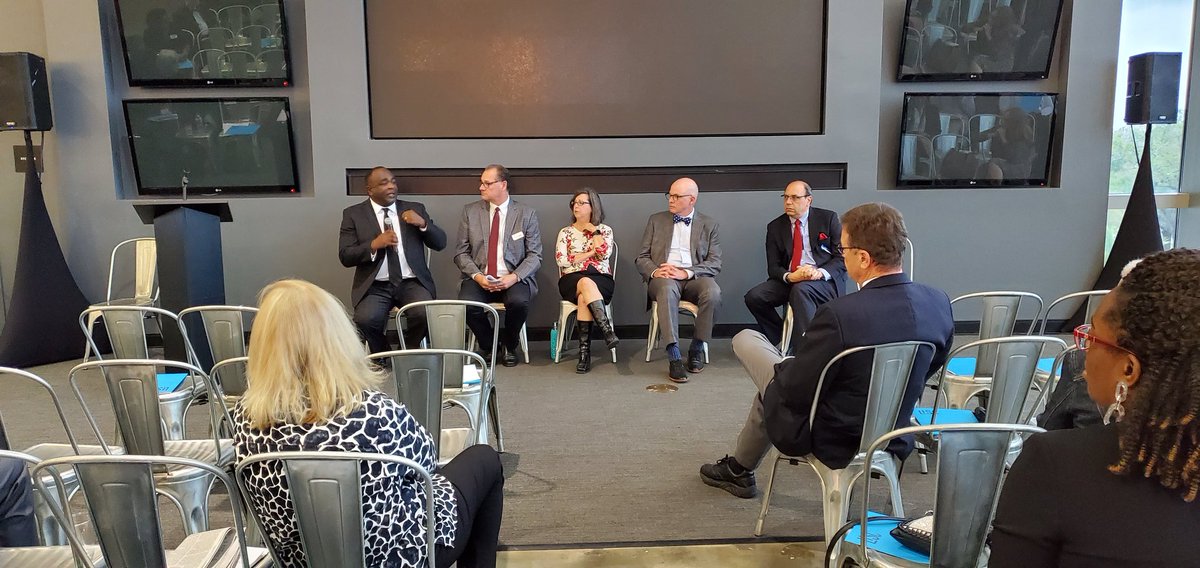NwJaxCDC's tweet photo. So honored to celebrate 20 yrs of #LISCJacksonville as it invests &amp; transforms neighborhoods in the urban core. During #CommunityConversation, we shared details about our open-air market which will consist of neighborhood vendors &amp; business owners. #NJCDC #NorthwestJax https://t.co/O2I4x3h0eW