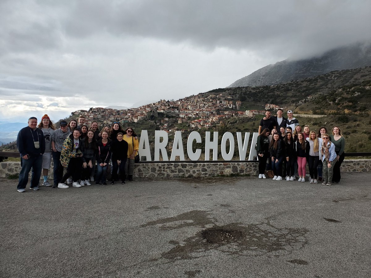 AHSGlobalEd's tweet photo. What a day!! We started by visiting the Delphi archeological site and seeing the most incredible ruins carved into a mountainside. We then headed to Athens where we had the full Greek experience, complete with dinner, lots of dancing, and a cooking demonstration. #opa https://t.co/uTnuQynAdf