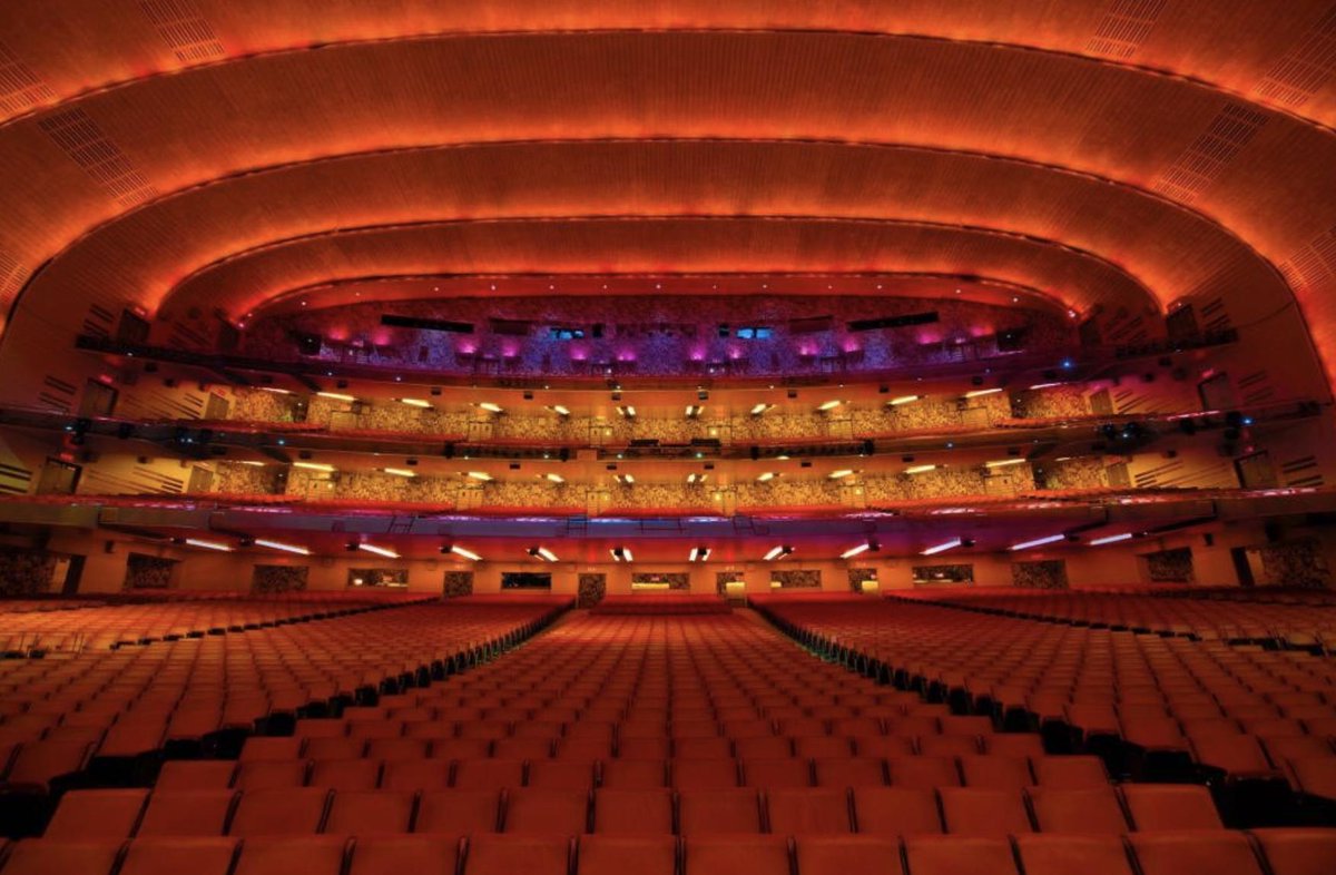 thetimenewyork's tweet photo. What a view! Get behind-the-scenes access to America's most famous, most beloved palace of entertainment on the @RadioCity Stage Door Tour.
Learn more: https://t.co/zswBpDi9tz #StageDoorTour #LifeWellTimed https://t.co/auXkEcCa5S