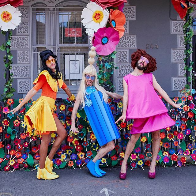the Devonshire Divas ready to rock this weekend at the Surry Hills PICNIC in Ward Park ☀️ 💐 pack a lunch, grab your gang and head on down! it’s dog friendly too 🐶💚more details at @shcpinc #picnic #divas #eastsidesydney #sydneymardigras ift.tt/32b471O