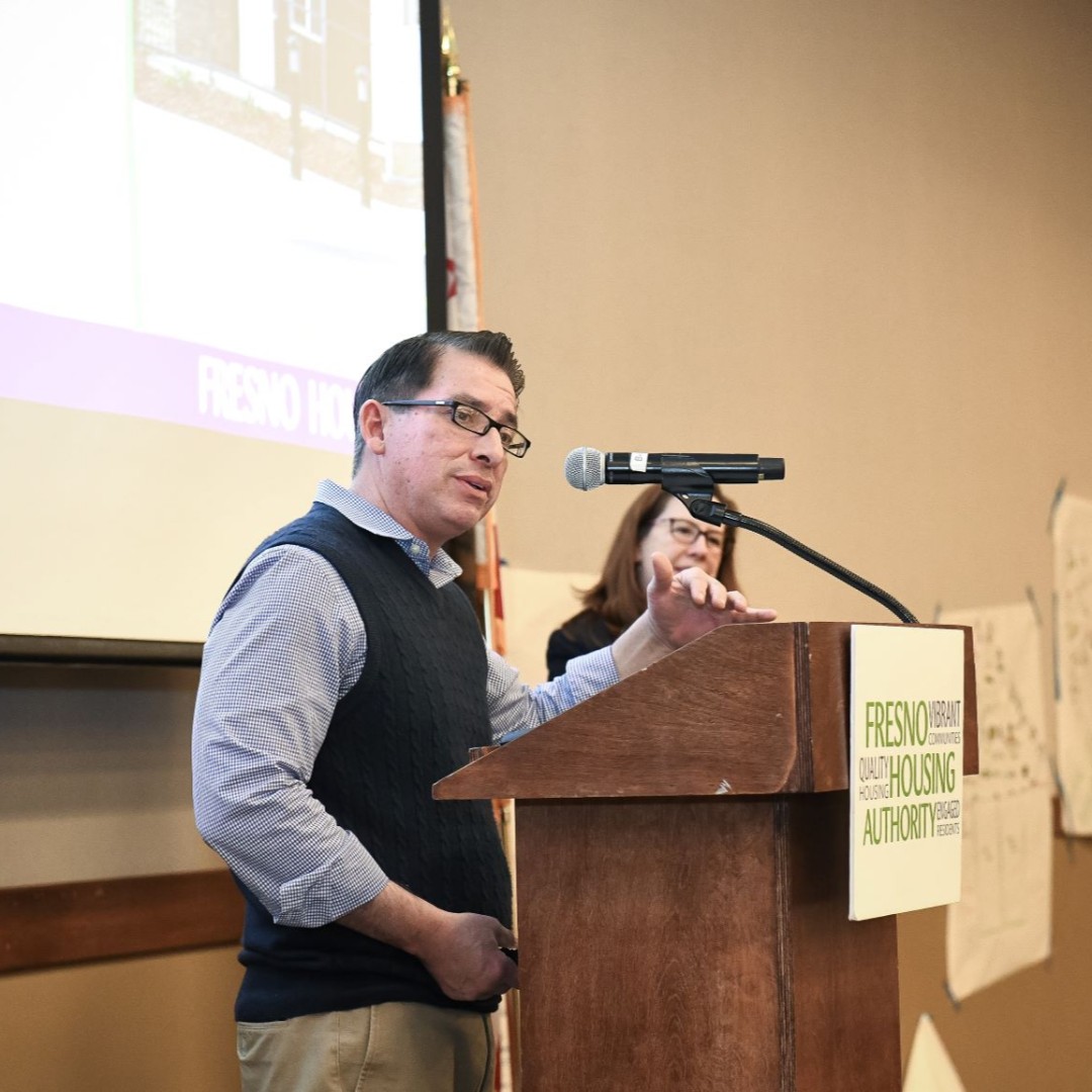 FresnoHousing's tweet photo. It is an honor to recognize our 2020 Community Partner of the Year @ENPFresno for their ongoing neighborhood development and training efforts that help Fresno Housing residents to create and maintain an active presence in their neighborhoods. #FH2020 #VibrantCommunities https://t.co/EqNZR6BNHW