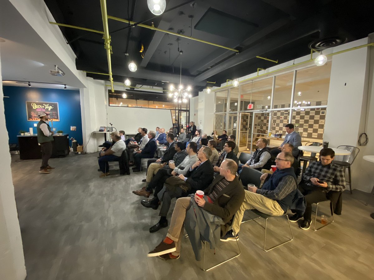DNolanNC's tweet image. @PayCLT event tonight featuring Chris Hart of @GetLevvel.   Big turnout despite snowmageddon 2020.   @CarolinaFintech @QCFinTech #payments