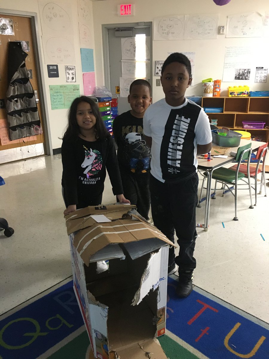 MASTFINSUP's tweet photo. Today Mrs. Menendez’s class made Abraham Lincoln log cabins and used play money to “purchase” their materials. This was a great social studies STEM project! @MASTFINSUP https://t.co/cTkpJQ3TXT