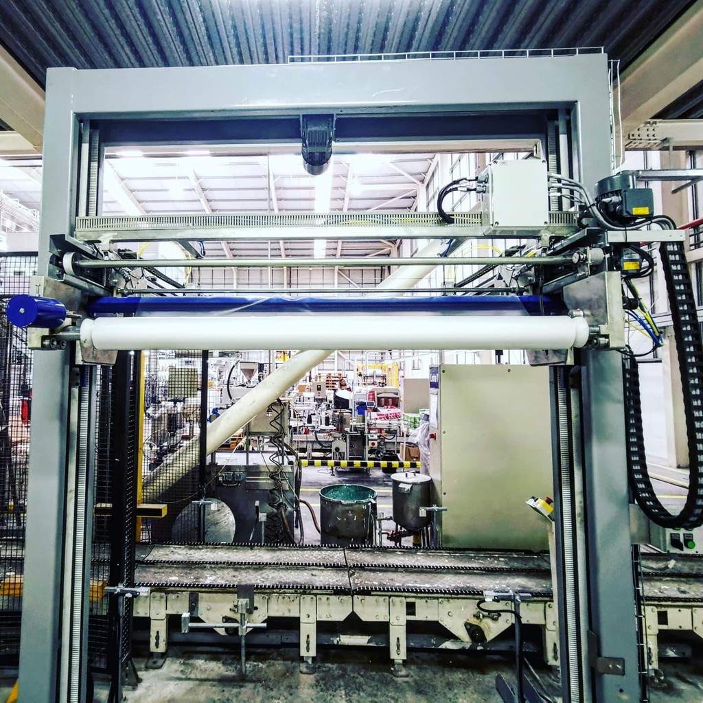 packinbag's tweet photo. 👷♂️Sistema Cobertura #TOPTEC511 da nossa gama de ENVOLVEDORAS #packinbag 💪
.
🛠️Conheça a nossa gama de ENVOLVEDORAS ⚙️ ENVOLTEC 412 || ENVOLTEC 511 || ENVOLTEC 611 || TOPTEC 511
.
#equipamentosindustriais
#madeinportugal
#portuguese
#portuguesecompany
#empresasportuguesas https://t.co/gulIyRafym