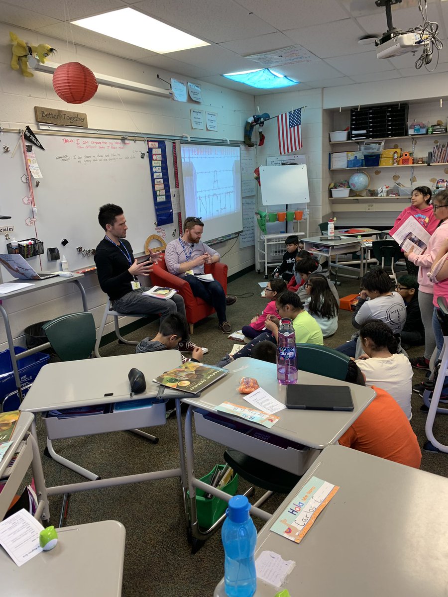 brianengle's tweet image. Great Teachers! Great Students!  Great Class!  All working wonderfully with #unitsofstudy #WeAreD34  #readingcommunity  @mrpreads @Johnsonkiddoz