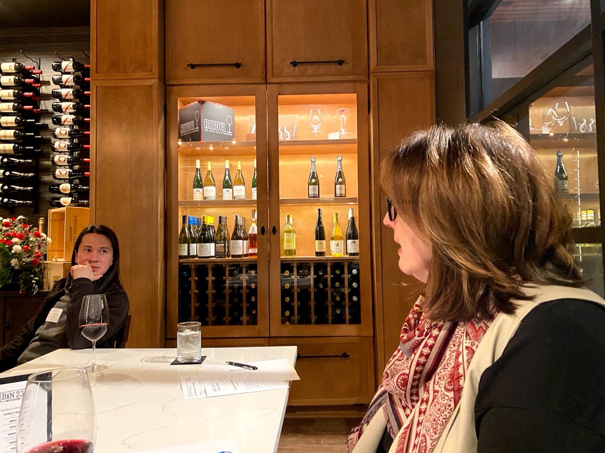 AMAMichiana's tweet photo. We had a great time at Tuesday's Burning Topics after hours event! We will be holding another one on April 2, so save the date and join us for an evening of networking and discussion. https://t.co/cBpxJXfeM0