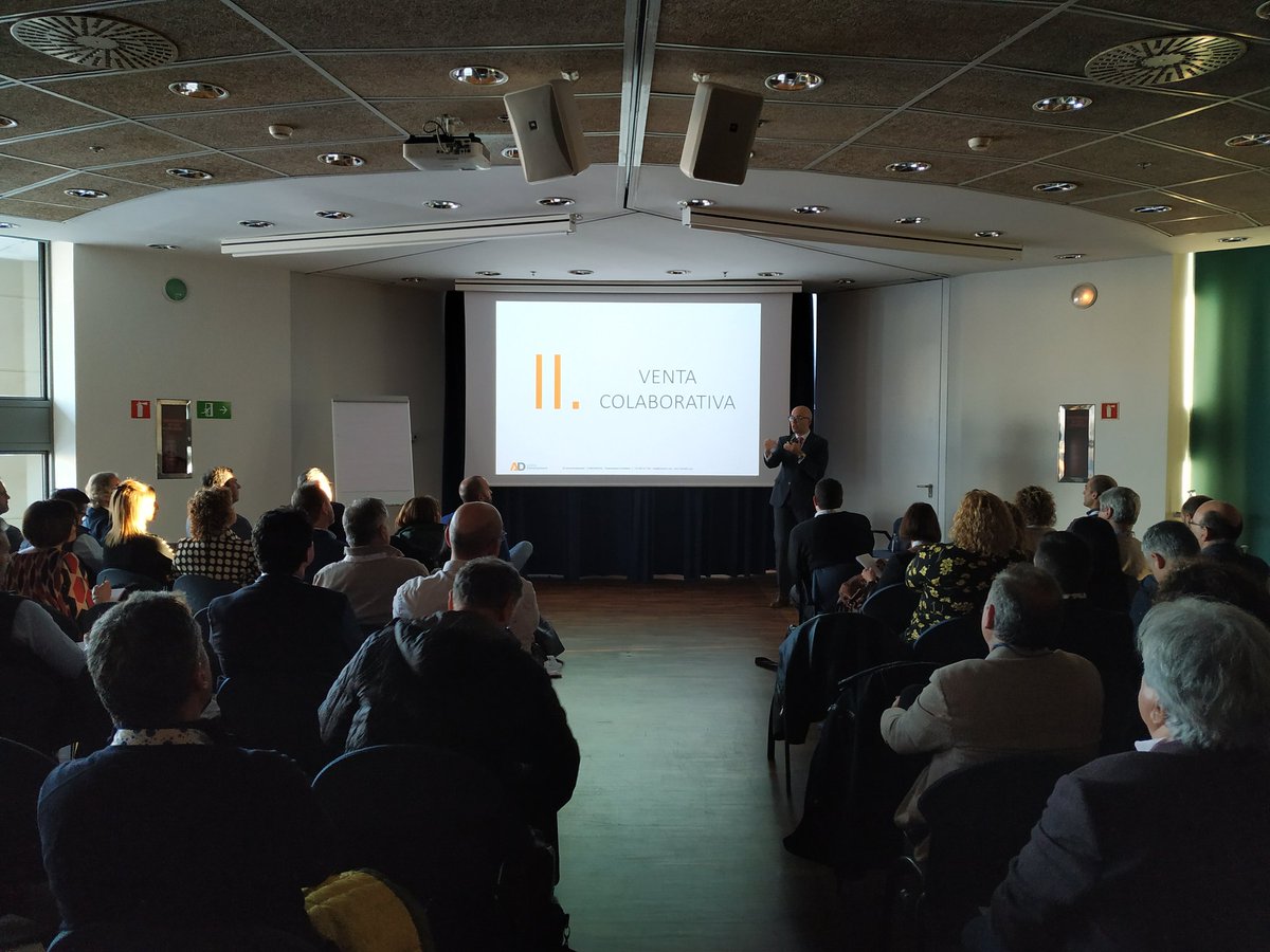 "Antes de la tecnología, necesitas controlar las herramientas básicas de la venta colaborativa".

¿Qué herramientas tengo para vender más?

<a href="/RIERA_JOAN/">JOAN RIERA</a> (@esade) y si conferencia de #inmotecniaproptech #Inmotecnia2020 <a href="/apicatalunya/">API Catalunya</a>