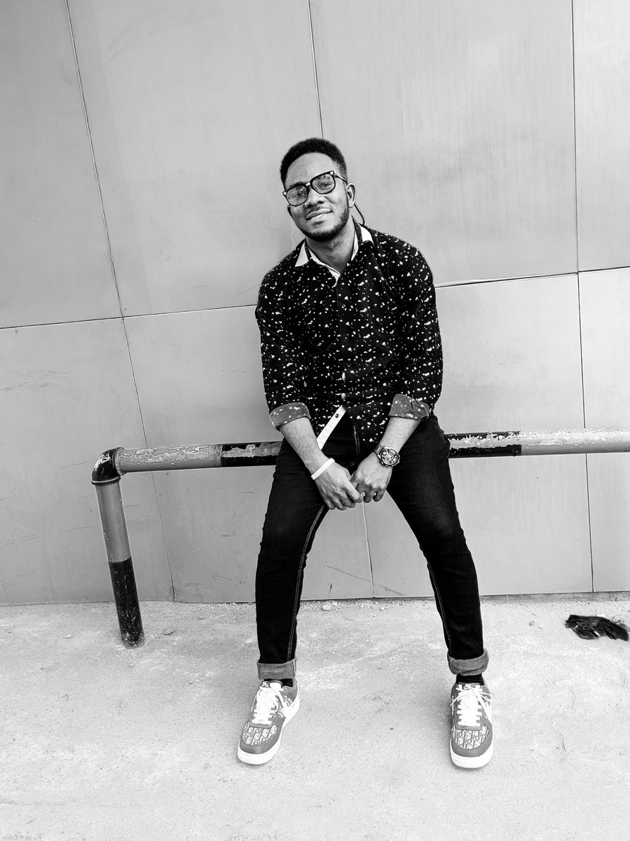 IkechiMarvelous's tweet photo. Unheard stories are in black and white.
π·@thebigdeexii #pythonista #poet #backend_dev. https://t.co/3NoUYZWfpQ
