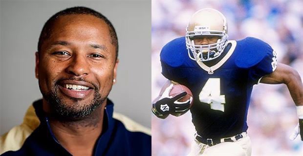 egtgolftours's tweet photo. Join our friend #Irish Legend #Ireland #LeeBecton . #GoIrish ☘️🏈 #Irish v #Navy game 2020 7 NIGHTS 5 STAR GOLF EXPERIENCE (Visit us more info) https://t.co/fL54AUwgwK #golf @EchoesFromND #ThursdayMotivation #linksgolf @GoToIrelandUS @TommySmythESPN #LousLads #charity https://t.co/Ub3mx9TB71