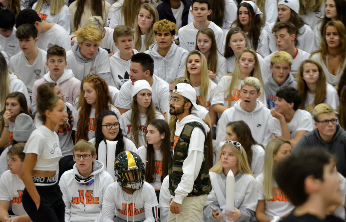 LVHS_Jungle's tweet photo. 🚨DISTRICT CHAMPIONSHIP GAMES TOMORROW🚨
GIRLS @HOME VS TUSKY🥱🤷🏽‍♂️
BOYS @COUNTY FOR THE REMATCH🤐🗣
WE NEED EVERYONE TO SHOW UP TO THE GAMES @COUNTY &amp; @HOME💛💚🔥🤷🏽‍♂️🤷🏽‍♂️🤷🏼‍♀️
NEEDS TO BE PACKED AND LOUDDDDD👀🥶🗣‼️🔥🤩🚨
THEMEEE: WHITEOUTTTTTTT⚪️⚪️⚪️⚪️⚪️ @CoachDawson25  @LVHSLadyVikes https://t.co/XW3cG9jpVO