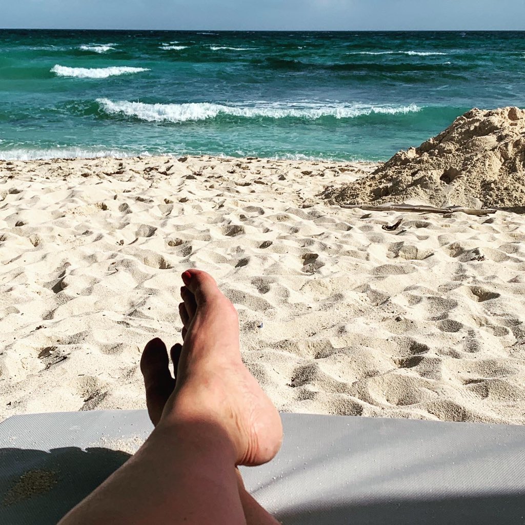 LTepolt's tweet photo. A week ago I was in Riviera Maya at the Bahia Principe Tulum...I want to go back!  #bahiaprincipetulum #bahiaprincipeakumel #whereisgeorge #couldbejorge #beachtime https://t.co/pXCGrKO3vK