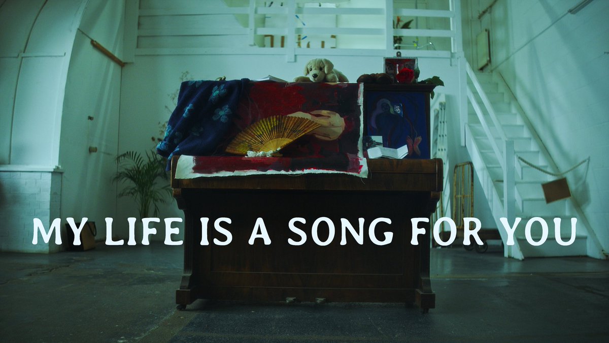 mariecurieuk's tweet photo. We spoke to the artists behind @tomrosenthal's latest music video, who have used their creativity to express grief in different ways: https://t.co/0dPIP2j3kX @bertieglbrt @CambriaBailey https://t.co/GArE0YlTTS