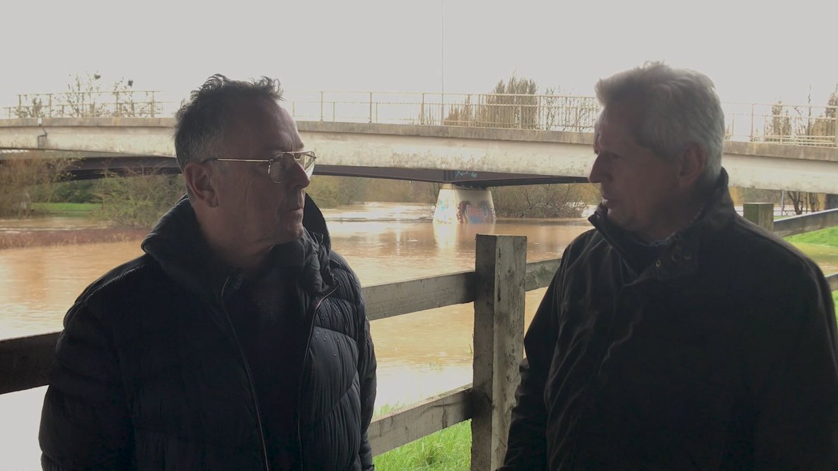 RichardGrahamUK's tweet photo. WATCH: How do residents by the River Severn rate @EnvAgency's help with flooding? I spoke with constituent Judith and @GloucesterCity Leader, Richard Cook. Big thank you to all involved for rapid response to flooding challenges: https://t.co/Iytpu9sNlt https://t.co/GLcaLFoRHv