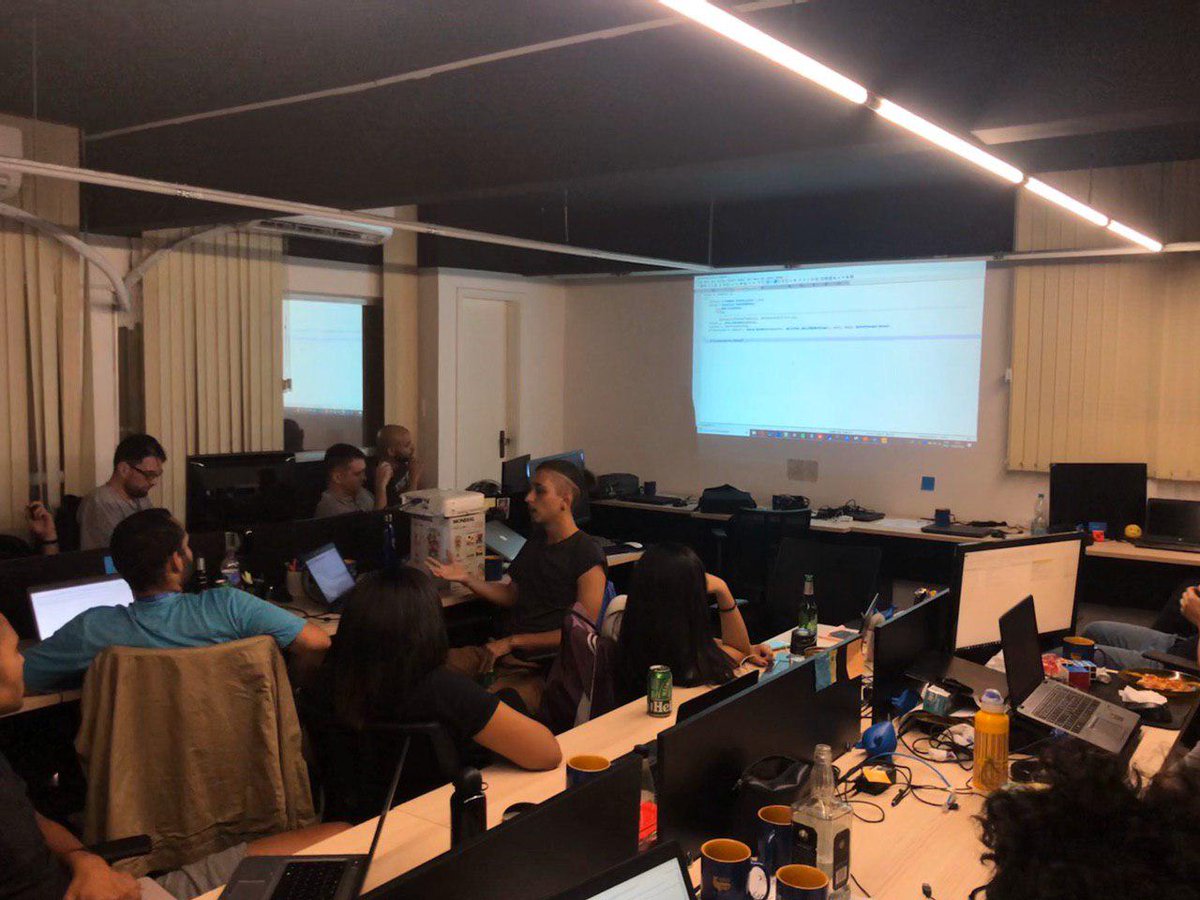 qdoisdata's tweet photo. 🐋 Foi dada a largada da temporada de QNights de 2020! 🐋 

Mês que vem tem mais! 

#QNight #Mochileiros #AvanteBaleia #Pizza https://t.co/bcaJT8U0iq
