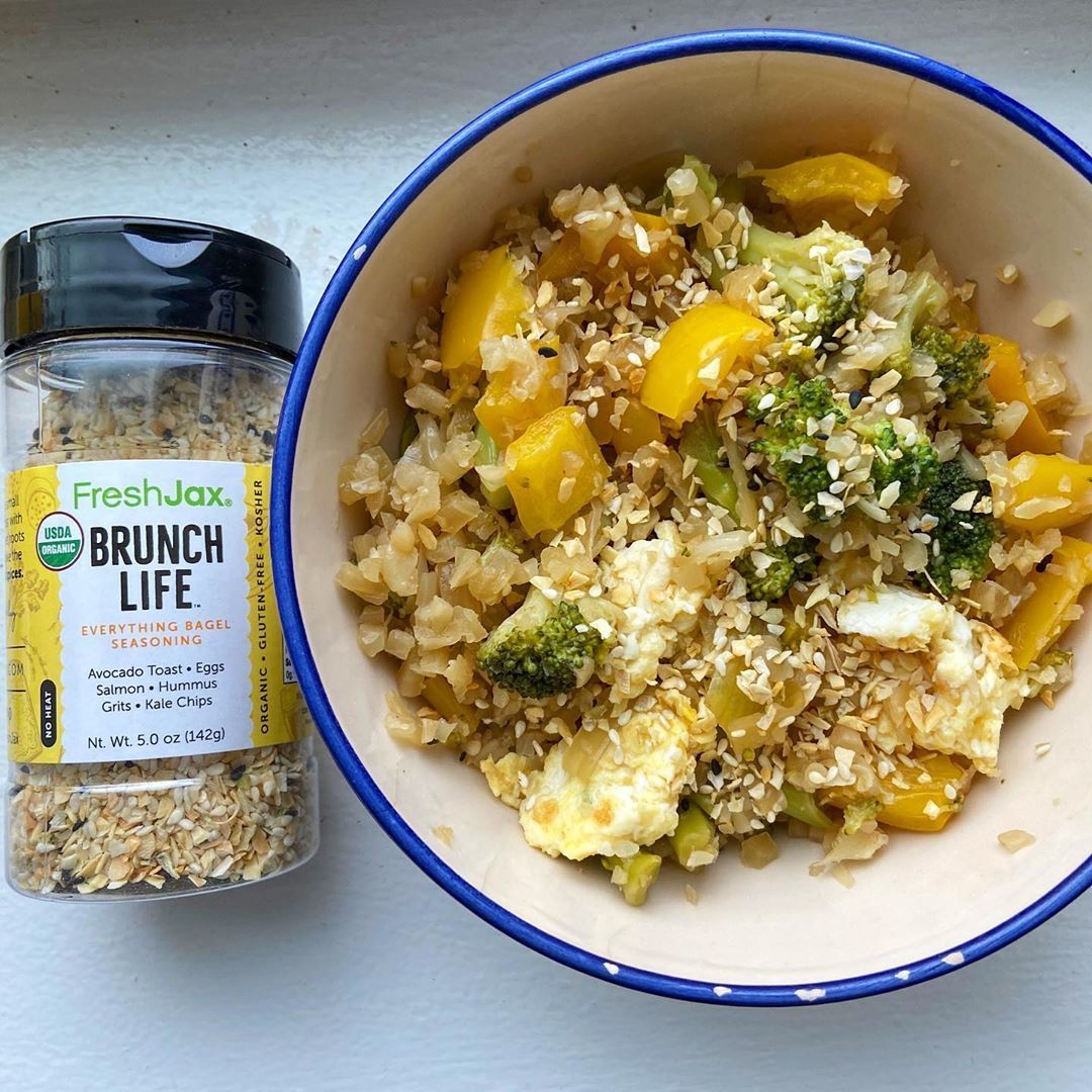 FreshJax's tweet image. Look how delicious this looks 🥰 Thanks to @mealsbymm 💚
.
.
#whole30community #breakfastprep #mealprepideas #easymealprep #everythingbagel #brunchlife #fresh #freshjax