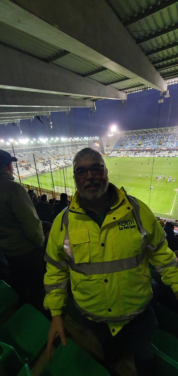 StuSharp_MUFC's tweet image. #SameJacket #SameWeather #DifferentVenue @KerithBracknell @kerithcommunity @ManUtd #MUFC