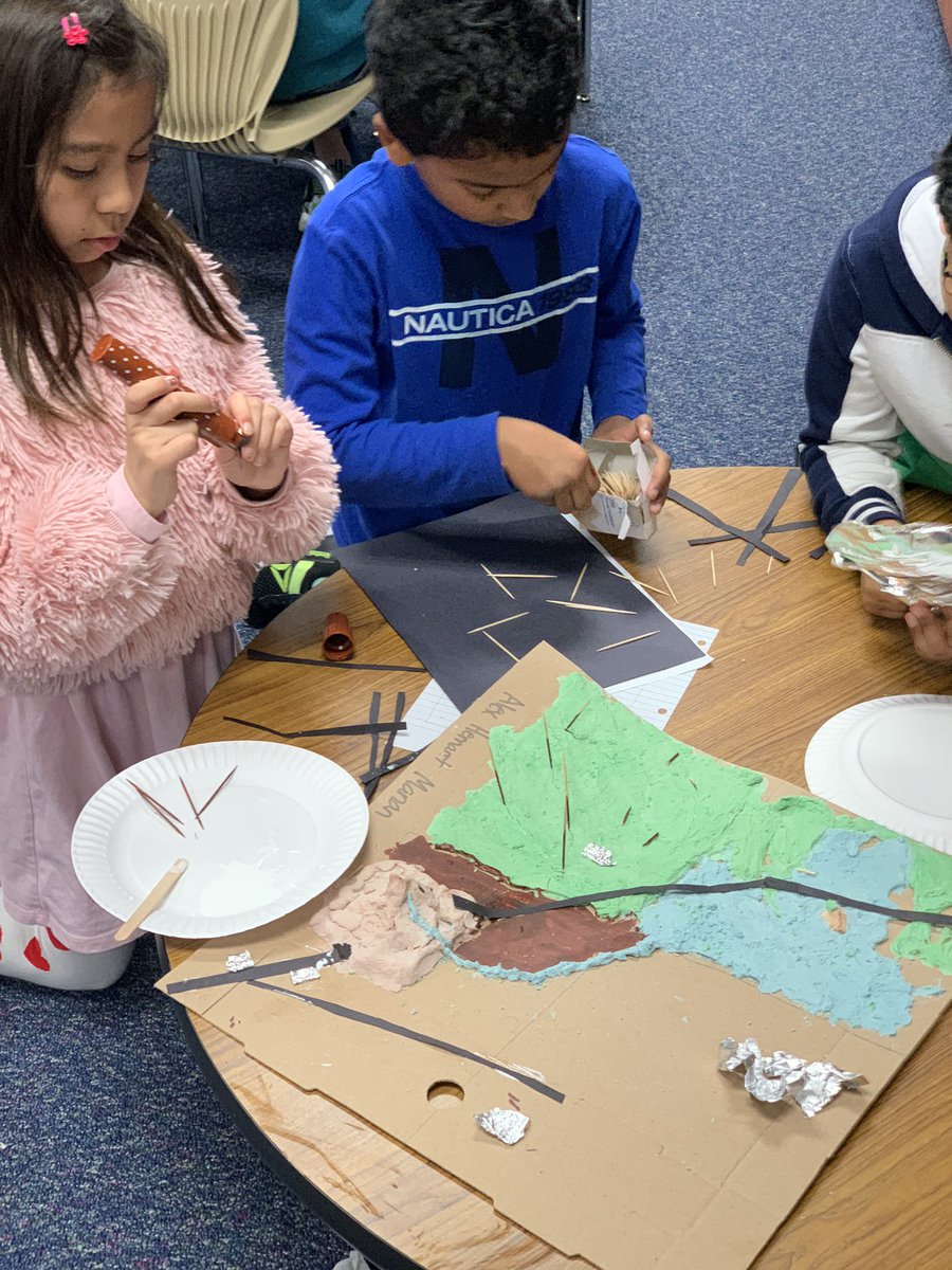 Katiechong3rd's tweet photo. Human modifications of the landscape models #civilengineering https://t.co/cm6noBzdiE