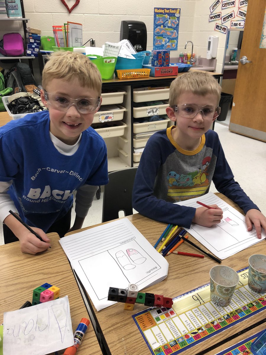 herbertjen23's tweet photo. Conducting a candy experiment and writing a lab book. So much  fun!! @RoundHillES https://t.co/MRChmcfr08