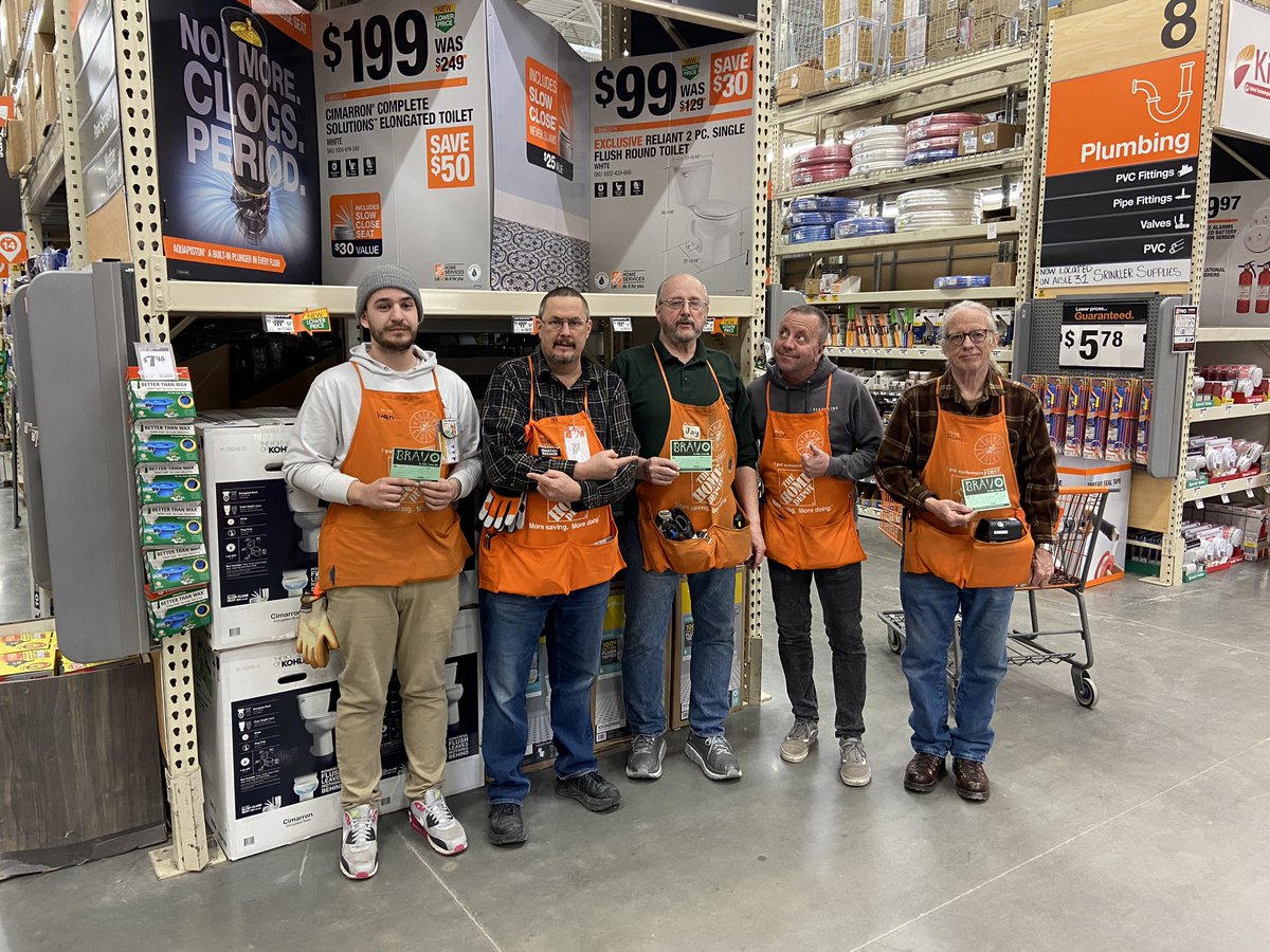 Huge S/O to Jay, Alan and Ivan for taking “See a hole fill a hole” to another level. Great execution on in stock conditions for their respected Dept’s. @AmandaBaxter85 @kp20mu <a href="/ErickaWhorton/">Ericka Whorton</a> <a href="/Alvarez2Joe/">Joe Alvarez</a> <a href="/albertfriend26/">Albert Friend</a> #fabulous4421 #D53