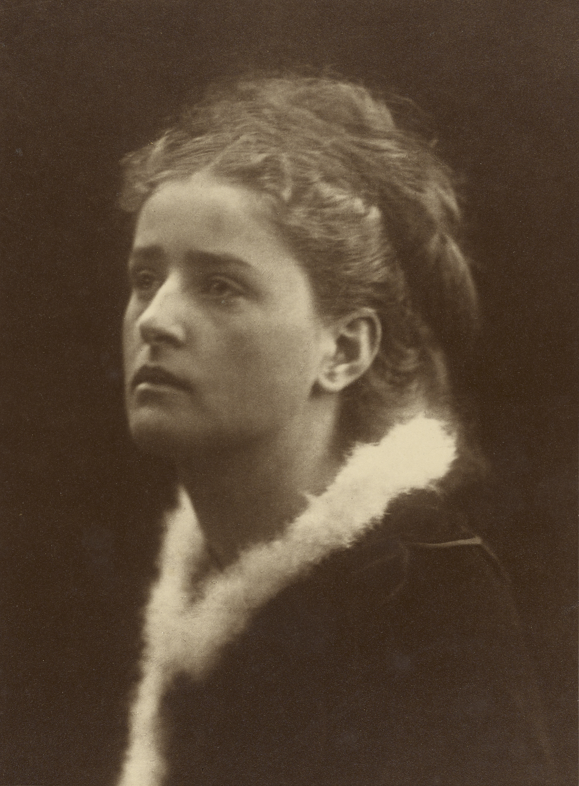 Getty on Twitter: "Pictorialist photographers were inspired by sketches and  paintings, and they sought to differentiate their photos from the crisp  images typically produced by commercial photographers. The term “pictorial”  meant painterly
