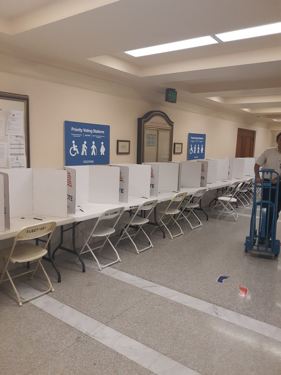 WestCoastGadfly's tweet photo. @Greg_Palast @JamieSeagull #VoteEarly4Bernie ❗❗❗

By voting early we can beat back most of the crap they throw at us.

https://t.co/5UOfOxA0KC 

Don't wait for March 3rd to go vote❗Now is the time to do it at your county Registrar of Voters: no lines, no hassle, no drama, no delays. https://t.co/ZDLImy5g9I