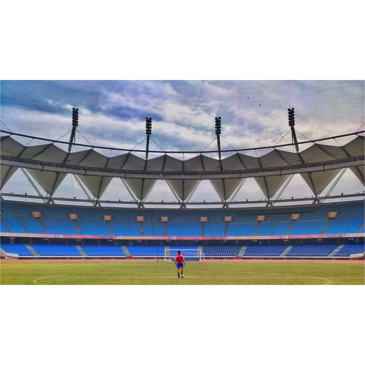sharadranaa's tweet photo. Keep working hard for your dreams. https://t.co/UdbHaB6bvI