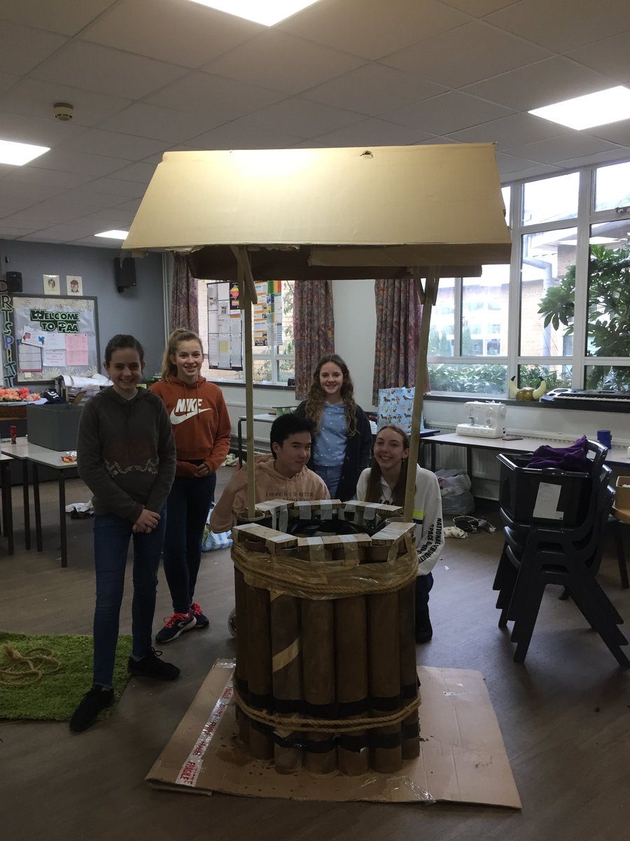 SwaveseyVC_PAD's tweet photo. Awesome #makeday β¦@Swaveseyvcβ© today for #BeautyAndTheBeast πΉ
HUGE thanks to students, parents and staff who helped - lovely way to spend a wet Thursday #lovetheatre https://t.co/0lWkvCLvQk