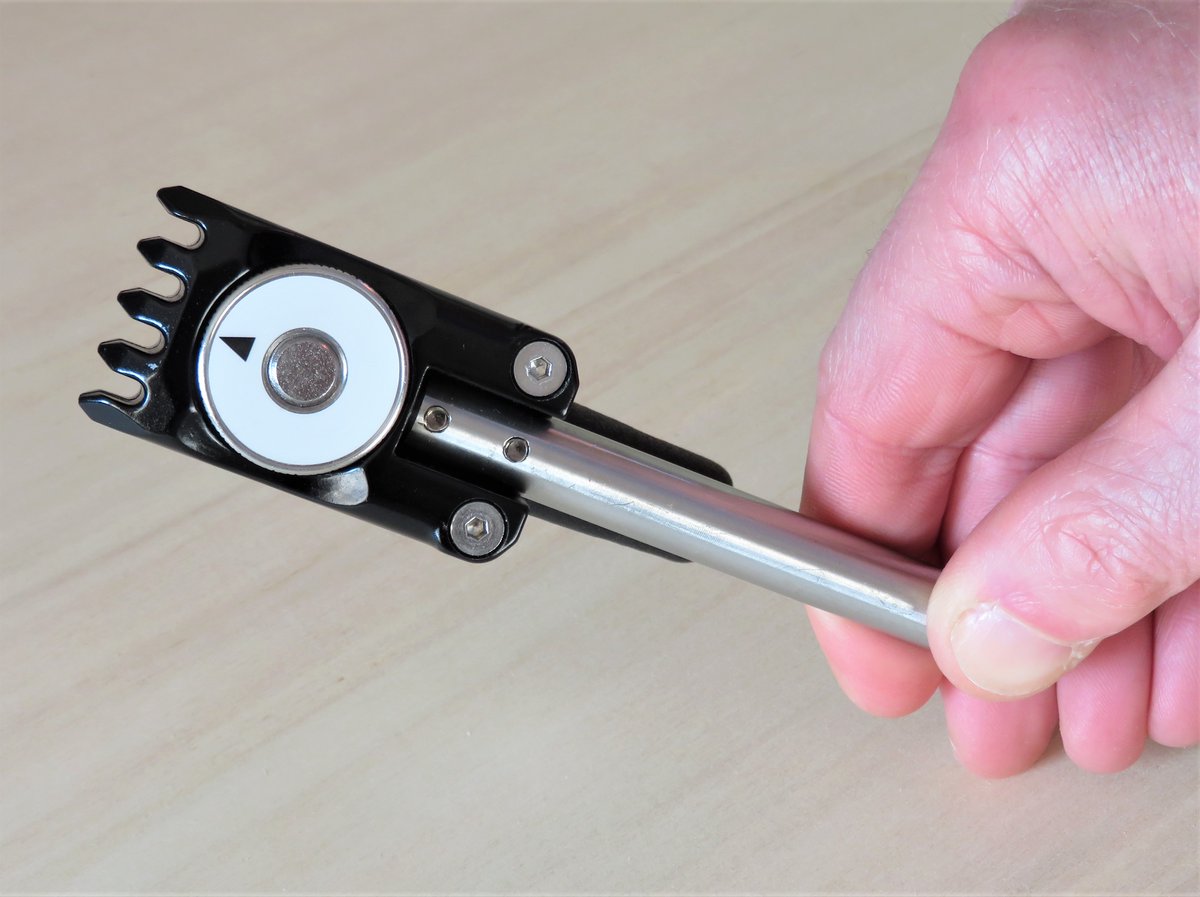 ProtennisInfo's tweet image. Dal 2017 abbiamo introdotto le pinze  S4, notevole passo in avanti per le macchine con base pinza non gravitazionale. Adatte per incordare le racchette da Tennis, Squash e Badminton sono  sicure e destinate a lunga vita. 
#stringingtools  #tennis #squash #badminton #stringer