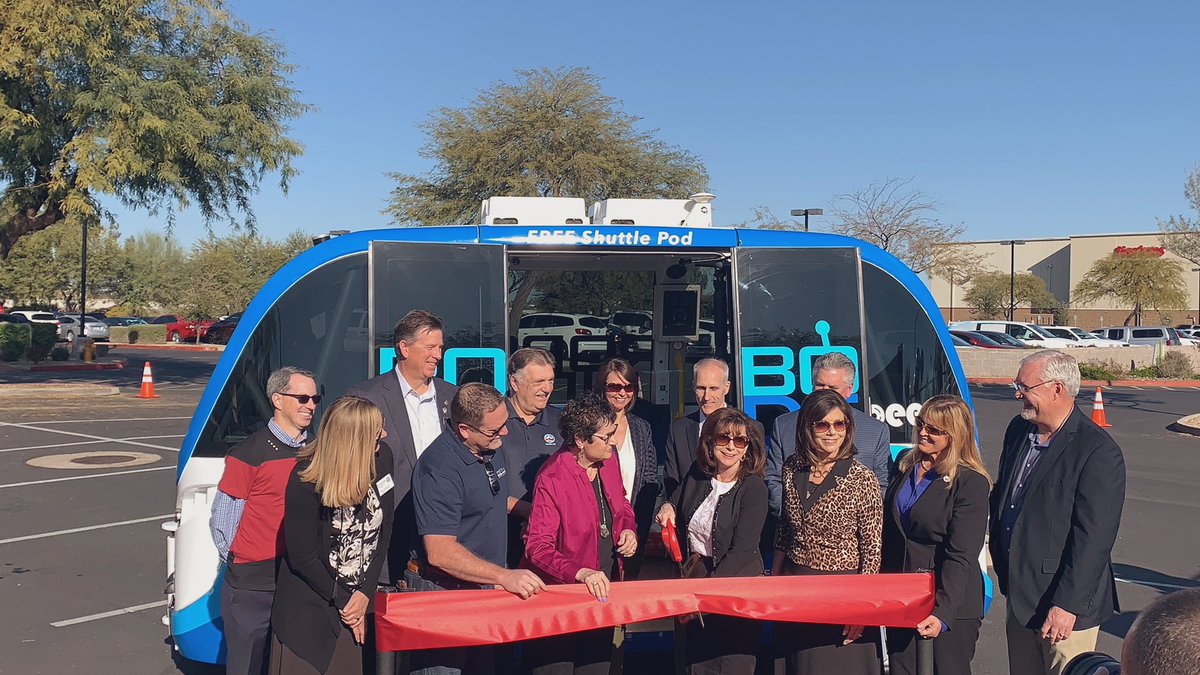 _AZLTA_'s tweet photo. Congrats to @PeoriaAZ on the launch of Robo Ride, a new driverless autonomous shuttle pilot program! A great way to explore the P83 Entertainment District. The future of mobility is here! @beepAVsolutions
#RideWithRobo #AZTourism https://t.co/9dy47DH2Rj