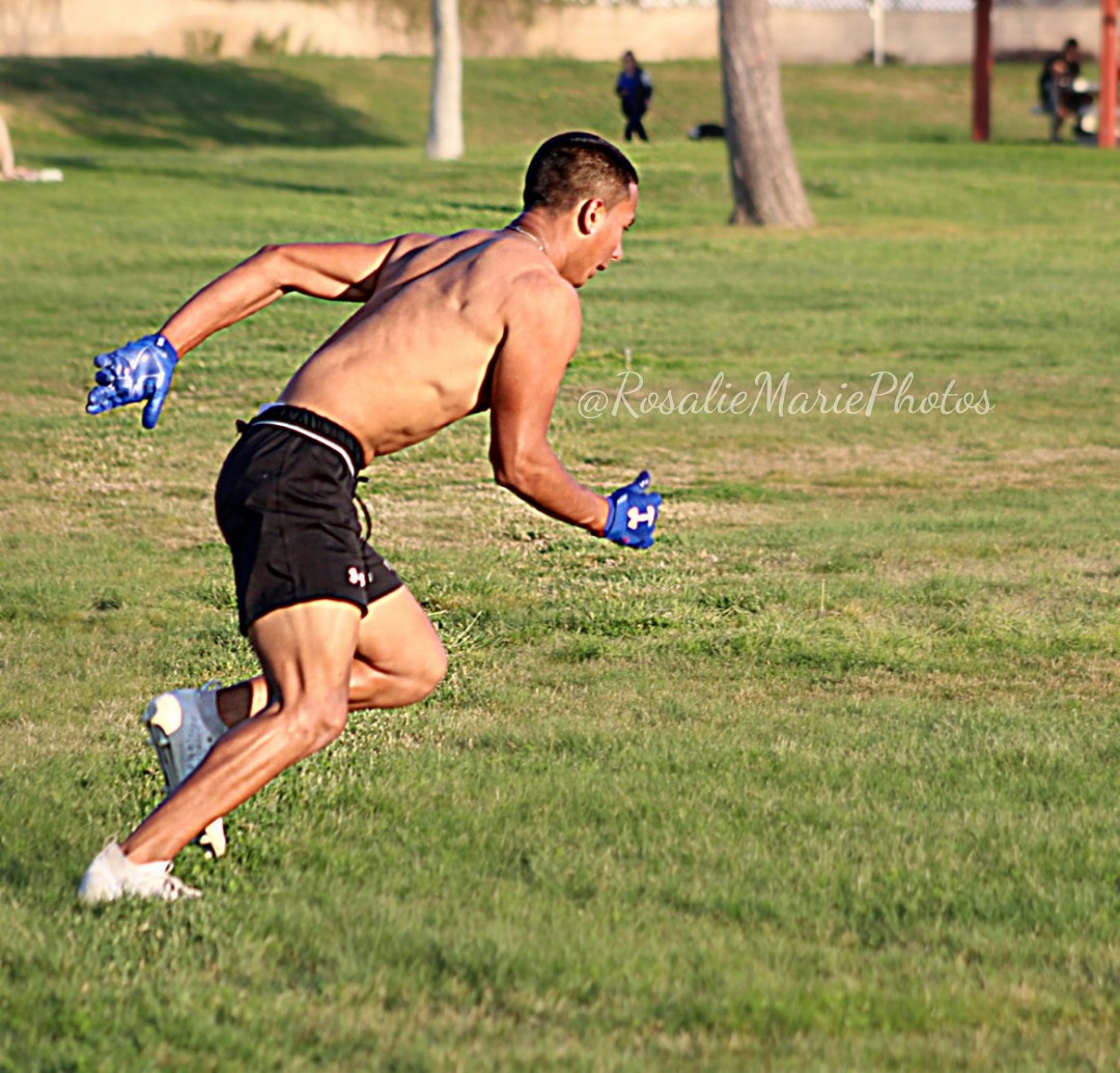rosaliemariepix's tweet photo. Ruben Ribera, Class of 2020
West Valley high school
HUDL link in bio
@rubenribera2020
#NoDaysOff #Athlete #MyOnlySon #SeniorSzn #RosalieMariePhotos https://t.co/WDVHAUCG9v