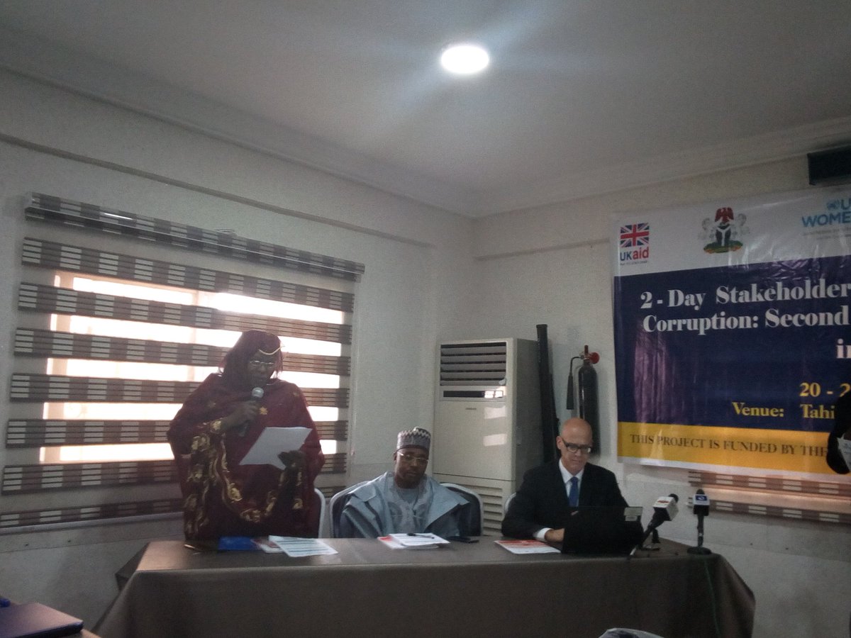 EsmerChifiero's tweet image. Gender groups, 11 state commissioners of women affairs discuss gender dimensions to corruption and way forward from @nigerianstat @UNODC_Nigeria survey report. Thanks to @unwomenNG #PCAC, Kano @DFIDNigeria