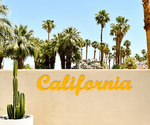 Find California design inspiration in #WestHollywood: ow.ly/Fj3p50yrIOt 🌴