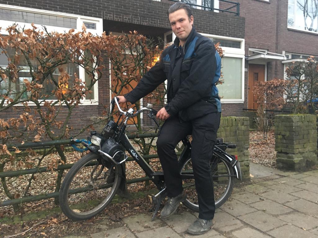 ThuisinGld's tweet photo. We namen de dag met Tivan en zijn passie voor de solex, het Mesdag Zuivelfonds kwam met cijfers over de stikstofuitstoot en in Wageningen zijn nog veel vragen overhet steekincident en waarom de politie niet direct kwam toen men 112 belde. https://t.co/55TjY1FV0V