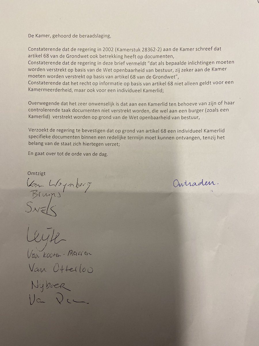 PieterOmtzigt's tweet photo. Kamer neemt met 150-0 deze door de regering ontraden motie aan

Kamer is van mening dat een Kamerlid grondwettelijk recht heeft op een document, wanneer hij/zij daarom vraagt.
(1) https://t.co/Jl0C5UOzKt