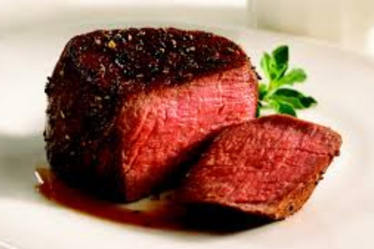 Russell's: Where steak reaches its full potential.