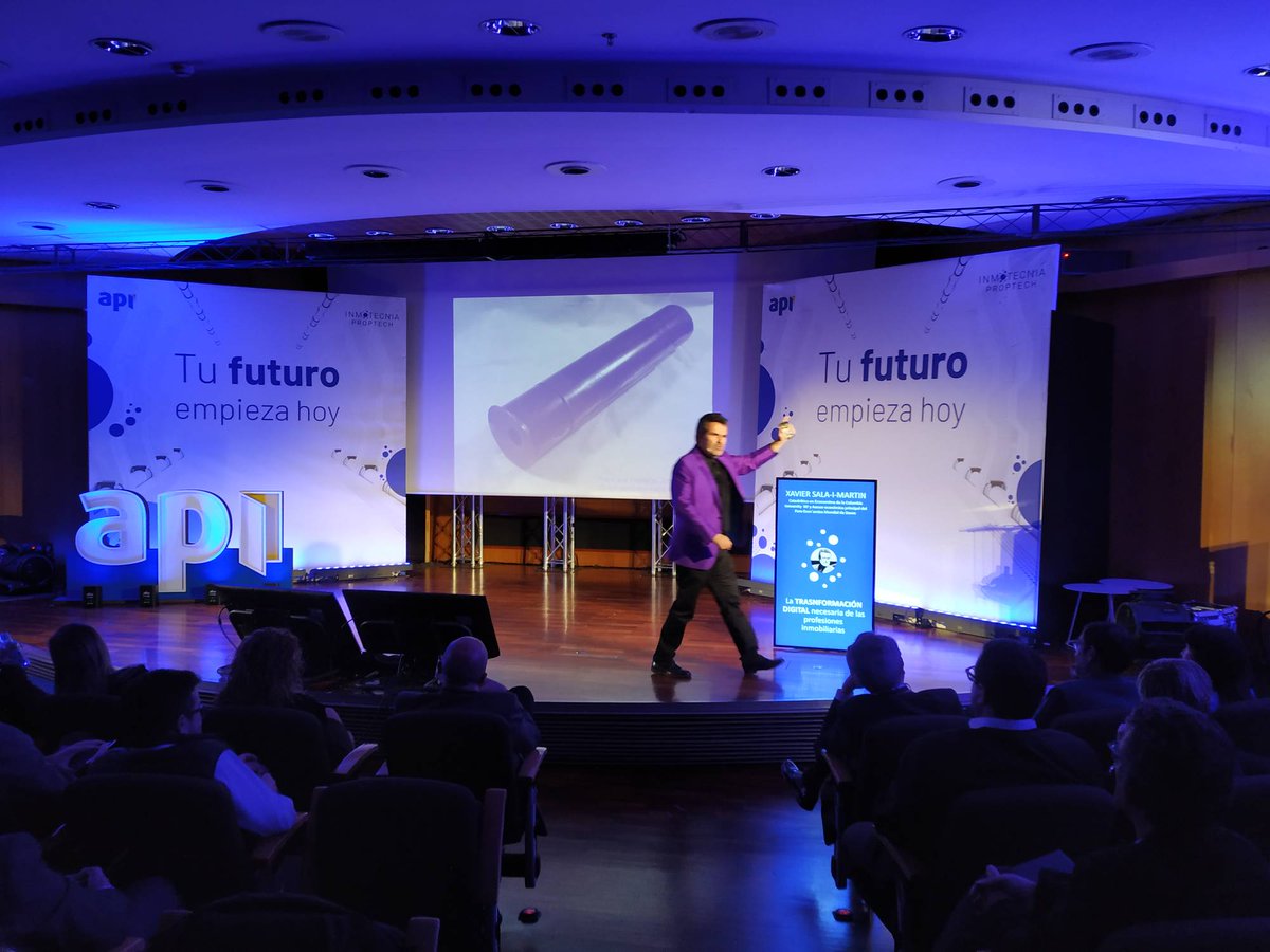 "La transformación digital necesaria de las profesiones inmobiliarias".

Xavier Sala i Martin (@xsalaimartin) en el auditorio está impartiendo la conferencia final de #inmotecniaproptech.

#inmotecnia2020 #proptech <a href="/apicatalunya/">API Catalunya</a>
