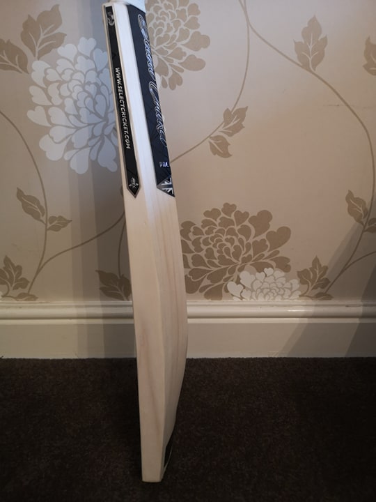 SelectCricket's tweet image. Look at this BEAUTY of a bat custom made, fresh out of the workshop for Surrey CCC Select ambassador Kirstie White! 😍😍

Get yours now ✅✅

Package deals and discount packages available, please message us to enquire

#Select2020 #SelectCricket #ProWillow