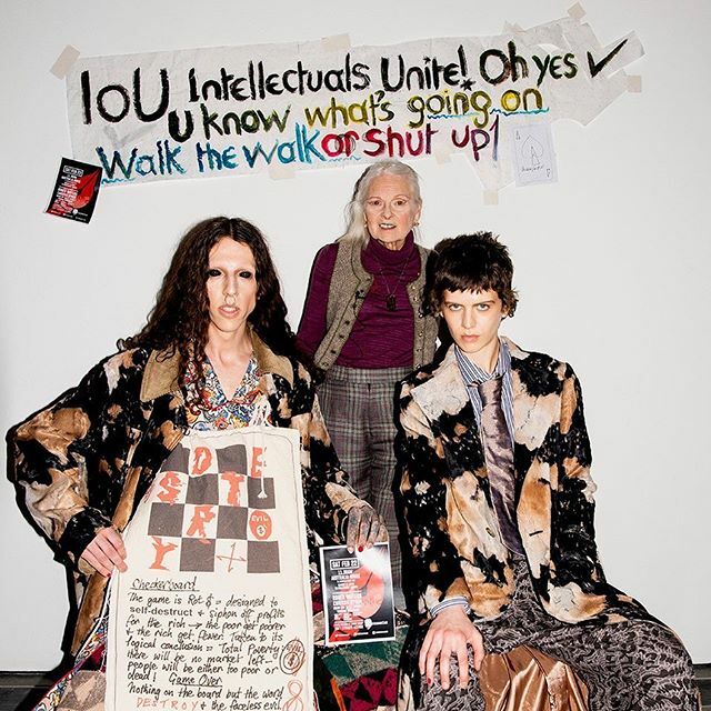 DALcontemporary's tweet photo. as we prepare for our S/S20 gala honoring @viviennewestwood + toasting @roversi on march 28 we share an image from westwood’s #VWAW2021 exhibition #assangecase #truepunk at the serpentine gallery, london
.
link in bio for gala tix + more info .
#dallascontemporary #dcgala #v… https://t.co/7EDj7rhk74