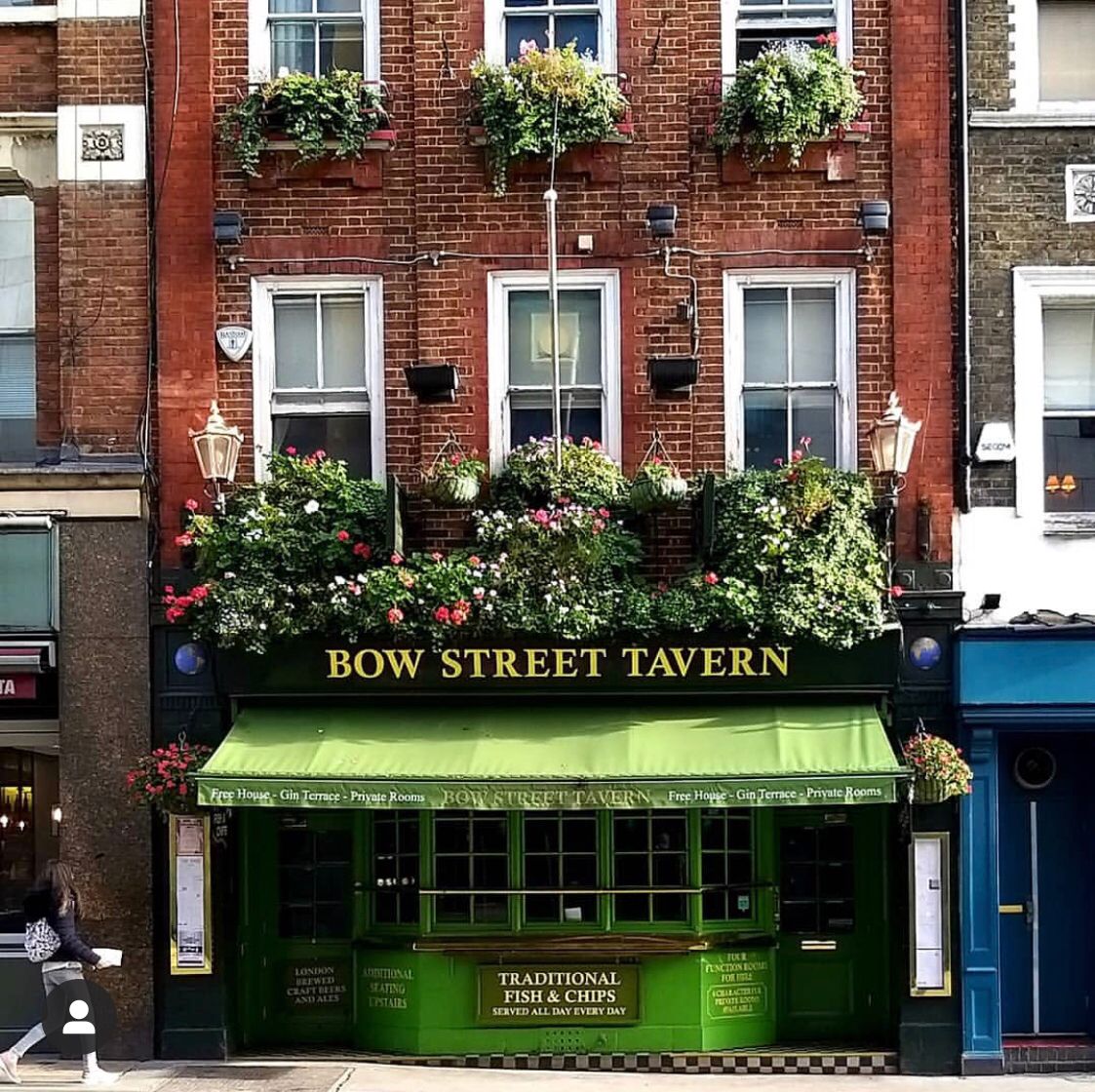#repost @uk.pubs 😍 The perfect place for your pub lunch🍴
