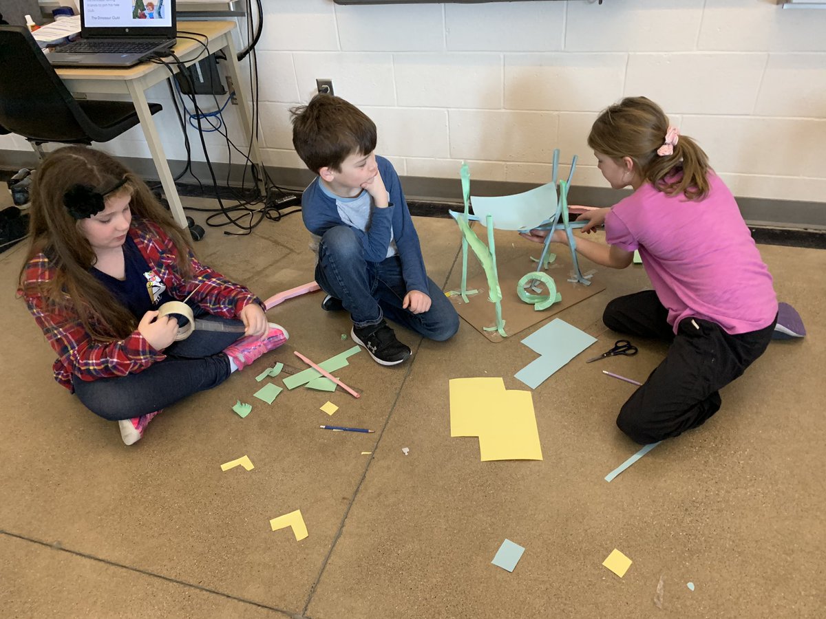3wlittlefalls's tweet photo. Marble Mania! Working hard on a common goal #developaplan #communicationskills #problemsolving #thisisscience https://t.co/5dHz7YeK2h