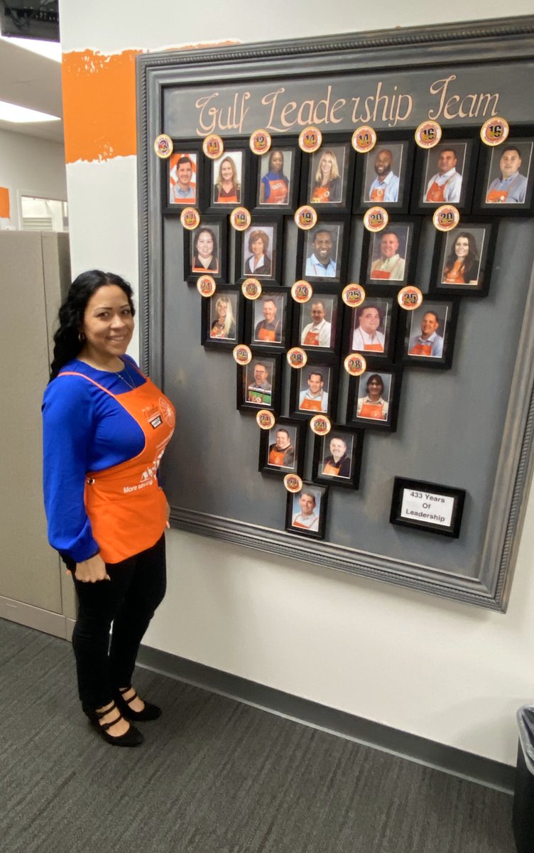 Cloeratorres's tweet photo. I’m extremely proud to work for such a great company. A company with so much tenure tells you so much. Gulf Region leadership team alone has 433 years on their belt. @bsb823 #AdvanceDevelopment #KnowYourbusiness #HDvalues https://t.co/iExRJGD1qw