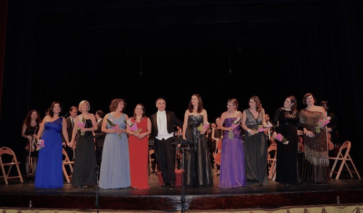 Noticias: La Asociación aragonesa de ópera "Miguel Fleta" se despide tras 10 años de actividad".
plateamagazine.com/noticias/8416-…