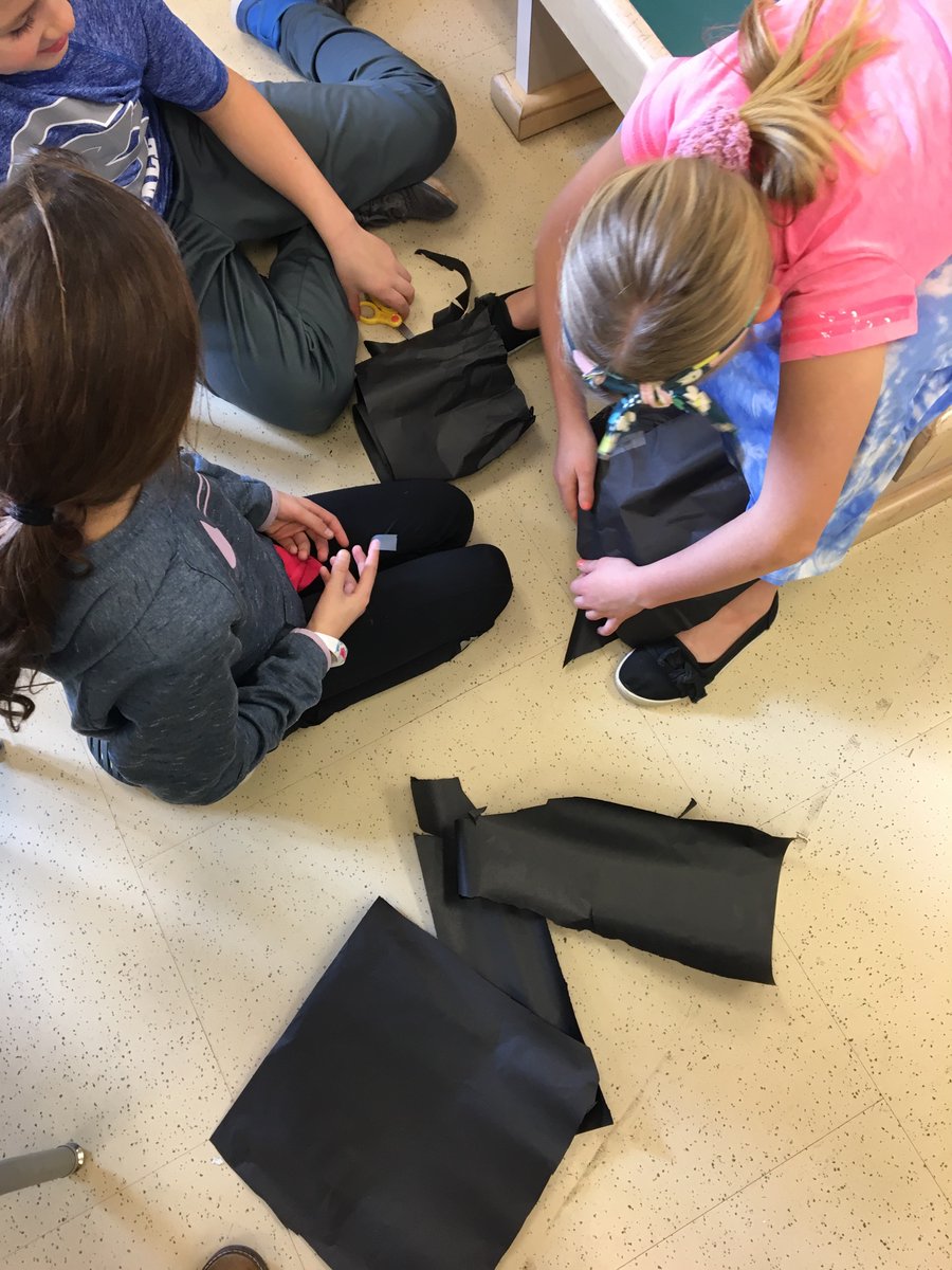 Mr. Straub tweet media