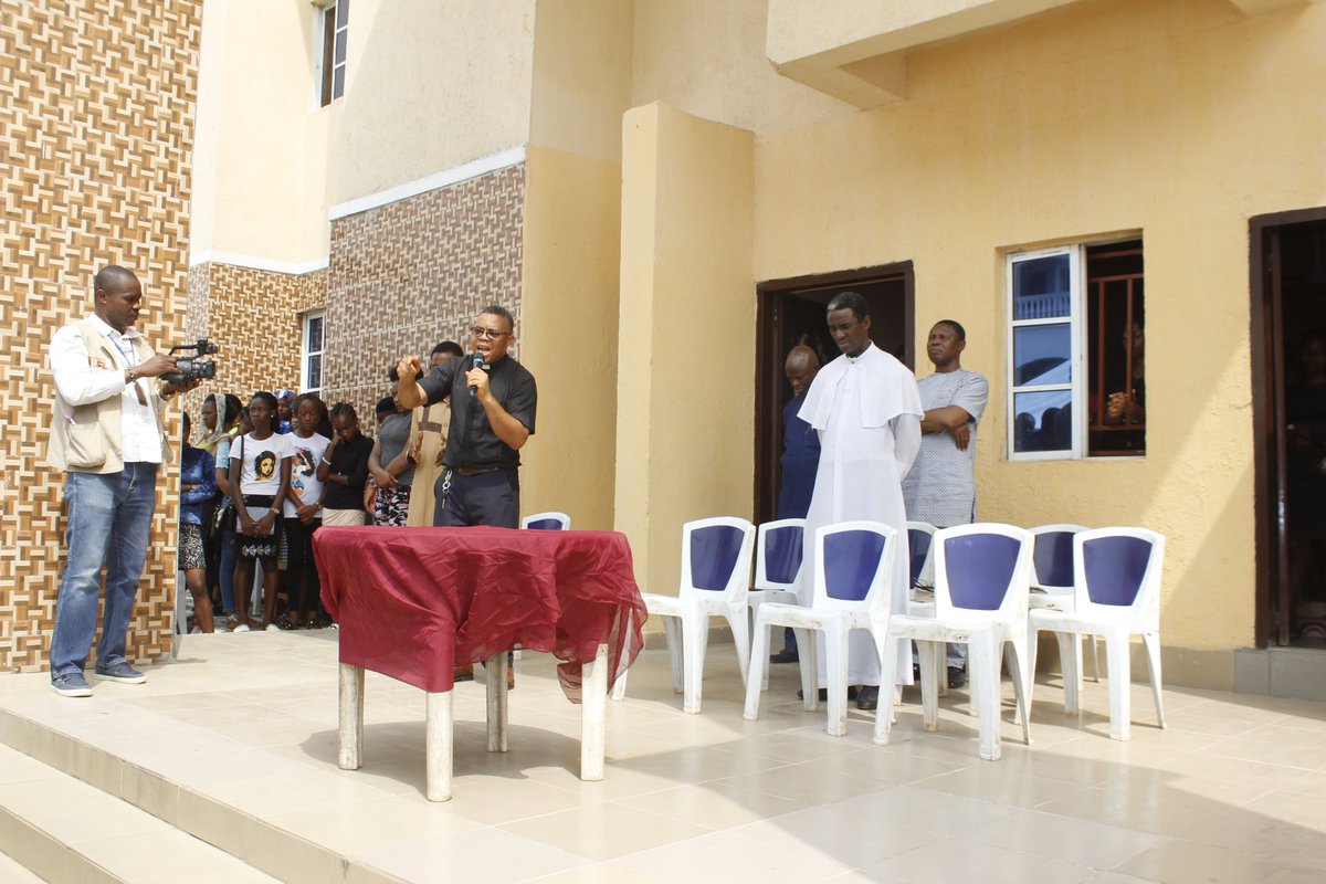 Imsuonline's tweet photo. Photo News: Imo State University dedicates her Female Hostels to God.
#Education #ImoState #School #CleanImsu #EducationForAll https://t.co/uhgqP0Ibce